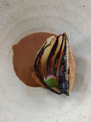 Oignon at Humus x Hortense in Brussels