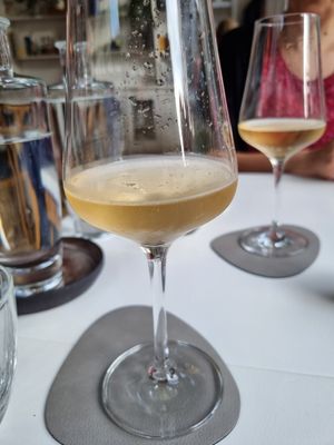 Champagne at Humus x Hortense in Brussels