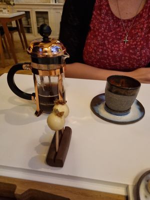 Ice-cream lolly & coffee at Humus x Hortense in Brussels