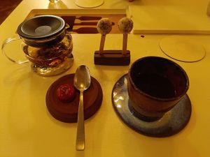 White chocolate lollipop at Humus x Hortense in Brussels