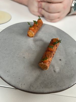 Crunchy Carrot "roll“  at Humus x Hortense in Brussels