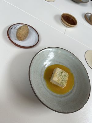 „Arancini“ & home made tofu   at Humus x Hortense in Brussels