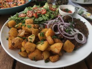 Veganer Grillteller at Veggie Oase in Neuss