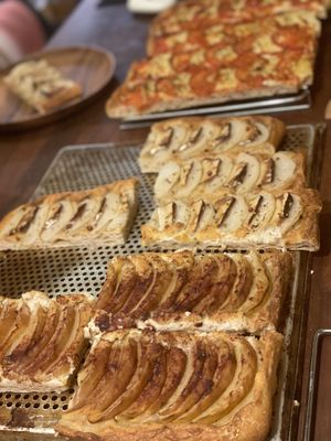 Varieties of breads   at Maju Story 마주이야기 in Seoul