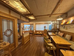   at Maju Story 마주이야기 in Seoul
