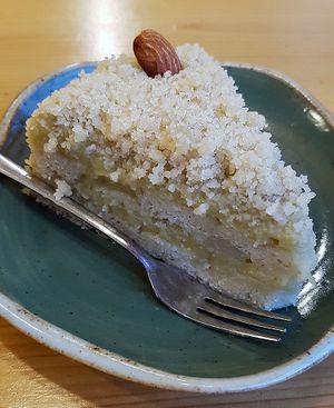 Sweet potato cake 고구마케이크 at Maju Story 마주이야기 in Seoul