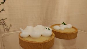 Lemon tart (organic vegan) at Maju Story 마주이야기 in Seoul