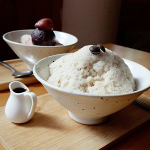 Coffee Bingsu and Pat Bingsu at Maju Story 마주이야기 in Seoul