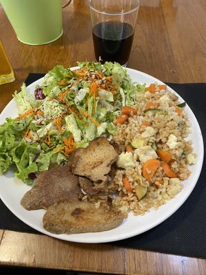Macrobiotic vegan plate with miso seitan   at Aramako Toki Alai in Arama