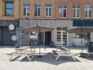 front with outdoor seating at Low C in Ypres