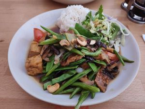 Stir fry  at +84 Asian Restaurant in Berlin