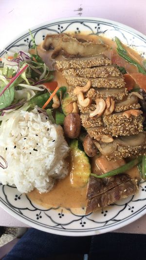 Curry with vegan „duck“ at +84 Asian Restaurant in Berlin