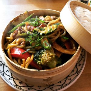 Udon Noodles with Veggies cooked in soy sauce 😍  at +84 Asian Restaurant in Berlin