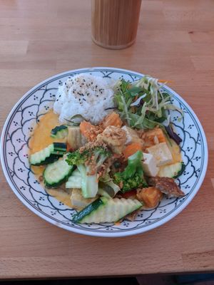 Simple Saigon with organic tofu at +84 Asian Restaurant in Berlin