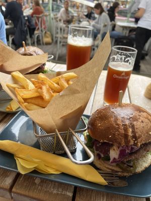   at Veggiezz - Opernring in Vienna