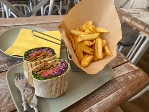 Wrap at Veggiezz - Opernring in Vienna