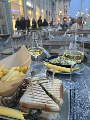   at Veggiezz - Opernring in Vienna