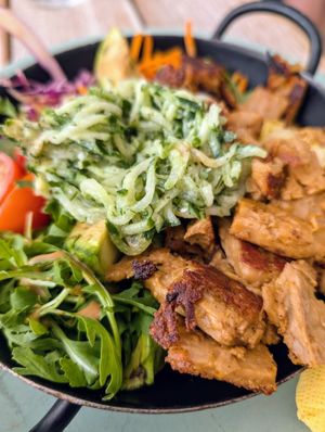 Veggiezz bowl- was all right but the seitan was dry at Veggiezz - Opernring in Vienna