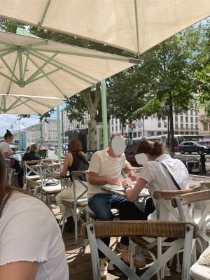   at Veggiezz - Opernring in Vienna