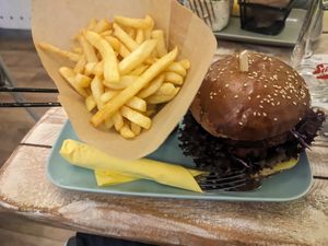 Farmer's burger at Veggiezz - Opernring in Vienna