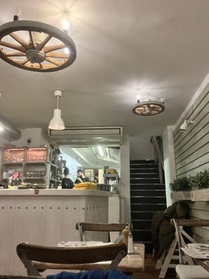 Inside #Veganuary at Veggiezz - Opernring in Vienna