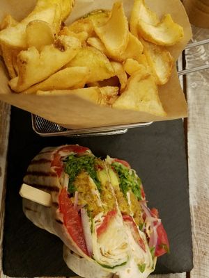 green wrap at Veggiezz - Opernring in Vienna