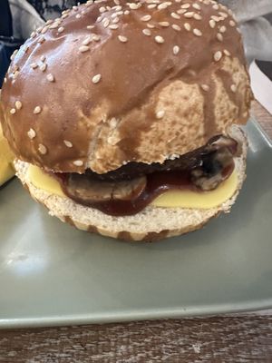 Spicy Burger minus lettuce and tomato  at Veggiezz - Opernring in Vienna