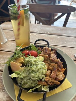 Protein bowl and mint & mate lemonade  at Veggiezz - Opernring in Vienna