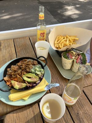 Gyros bowl and Gyros wrap  at Veggiezz - Opernring in Vienna