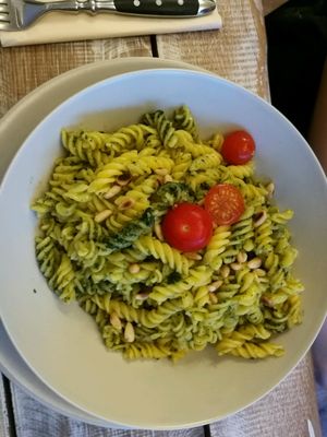 pesto pasta at Veggiezz - Opernring in Vienna