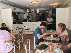 Inside at Veggiezz - Opernring in Vienna