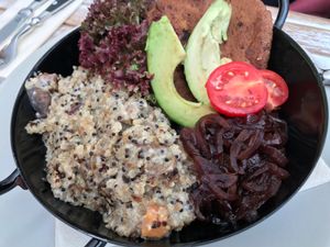 Quinoa seitan bowl at Veggiezz - Opernring in Vienna