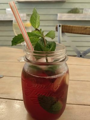 refreshing ginger mint drink at Veggiezz - Opernring in Vienna