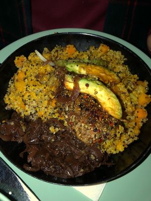 Steak Bowl at Veggiezz - Opernring in Vienna