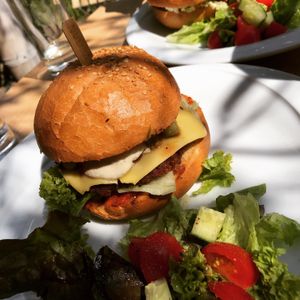 Amazing cheeseburger at Waipawa - Letna in Prague