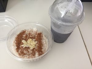 vegan rice pudding and vegan blueberry peanut butter smoothie. at Blend Cups Organic in Hackensack
