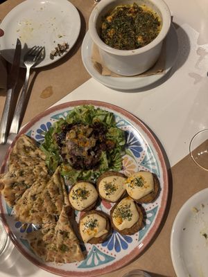   at To Spitiko in Paros