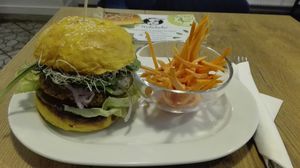 Burger at Mihiderka in Katowice