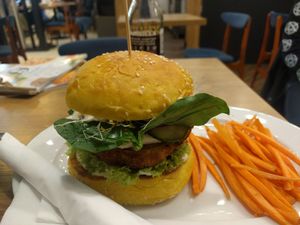 good burger buns (with a nice pumpkin taste) and a great idea of using local sauerkraut in a burger patty (burger swojski), just carrot sticks as a side dish are not the best idea at Mihiderka in Katowice