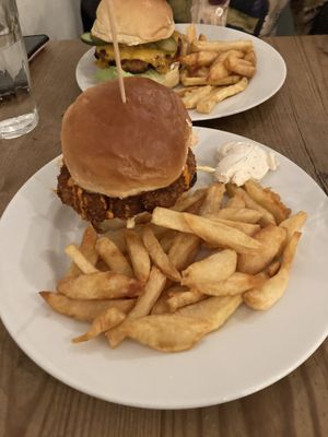 Burgers seitan et potimarron  at The Judgy Vegan in Brussels