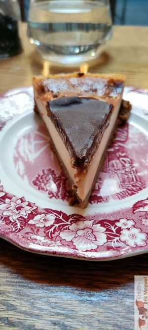 Speculos cheesecake at The Judgy Vegan in Brussels