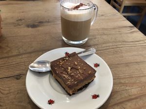 Snickers sans gluten at The Judgy Vegan in Brussels