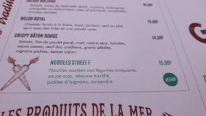 Vegan dishes have the vegan logo on the menu at 300 Grammes in Blois