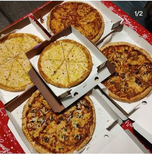  at Zad's in Manchester