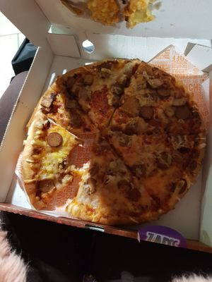 Pig Save Pizza at Zad's in Manchester