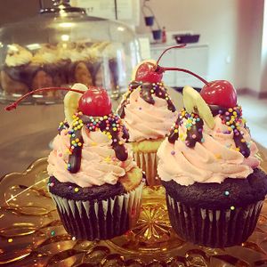banana split cupcakes (vegan) at Lelulo's in Crown Point