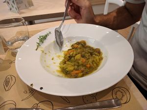 great tasty minestrone soup at Universo Vegano in Verona