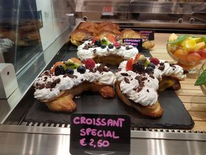 Croisants at Universo Vegano in Verona