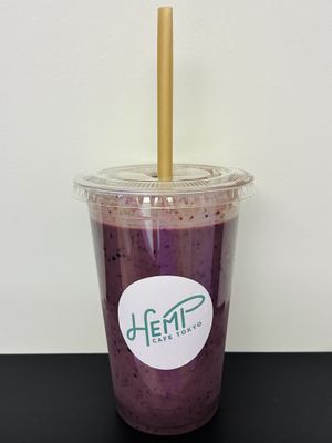 Organic açai smoothie   at Hemp Cafe Tokyo in Tokyo