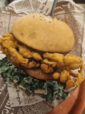 Estilo KFC exquisita at Hemp Cafe Tokyo in Tokyo